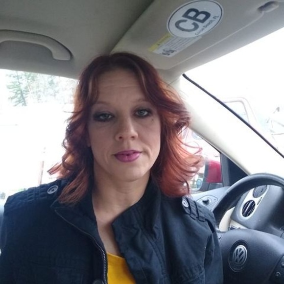 Meet your Posher, Donielle - Picture 1 of 1